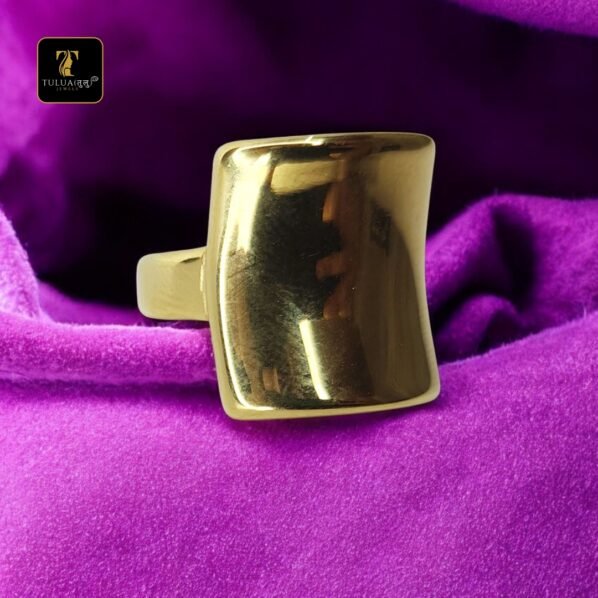 Elegant Wide Gold-Plated Statement Ring for Women - Image 4
