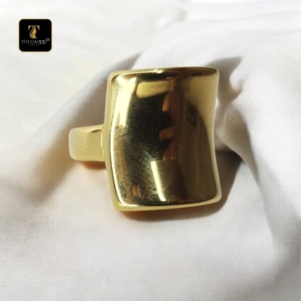 Elegant Wide Gold-Plated Statement Ring for Women - Image 3