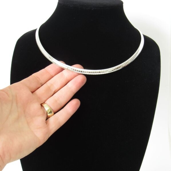Elegant Silver-Plated Choker Necklace | Tulua Jewels - Image 2